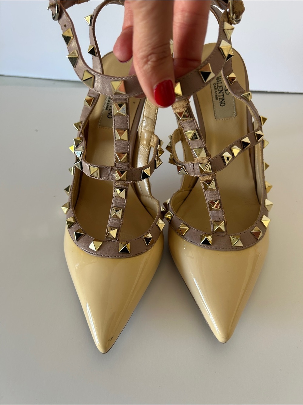 Valentino Patent Pointed Slingback Pumps with Gold Studs in Tan and Mauve - Picture 3 of 11